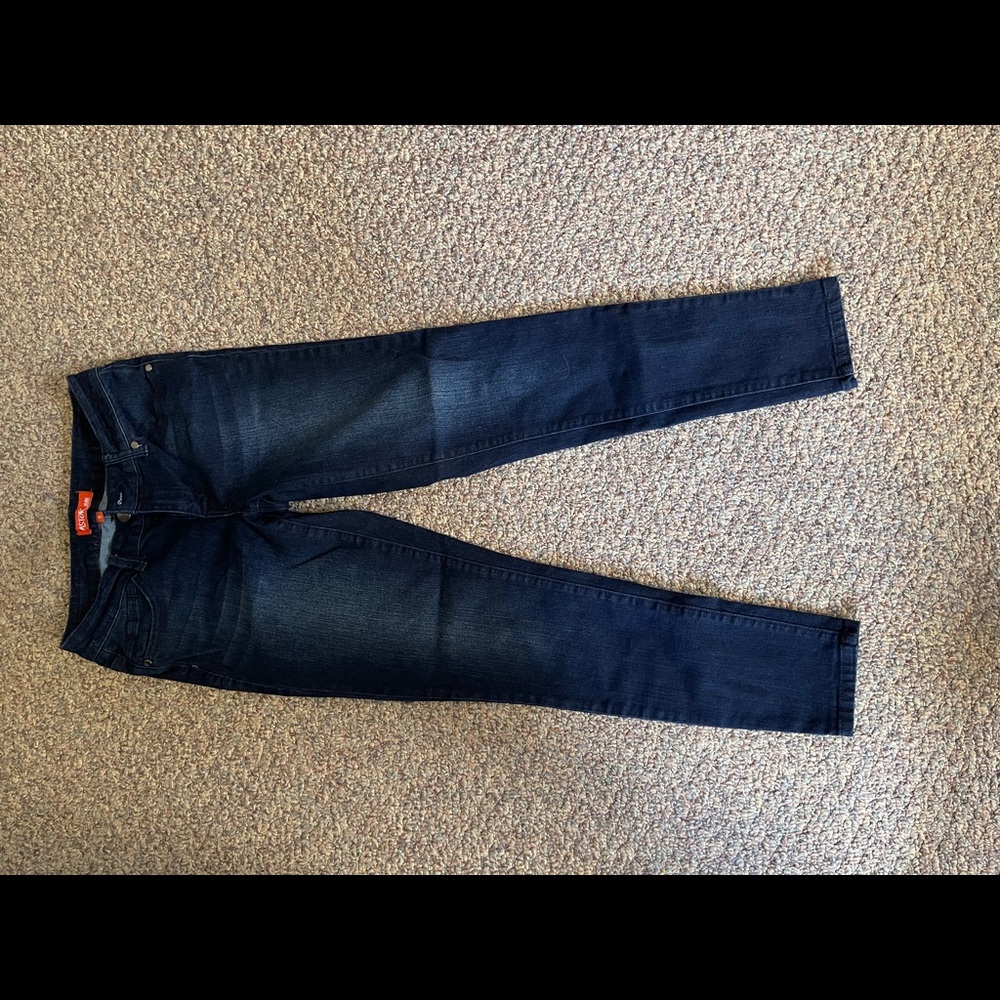Ankle skinny jeans